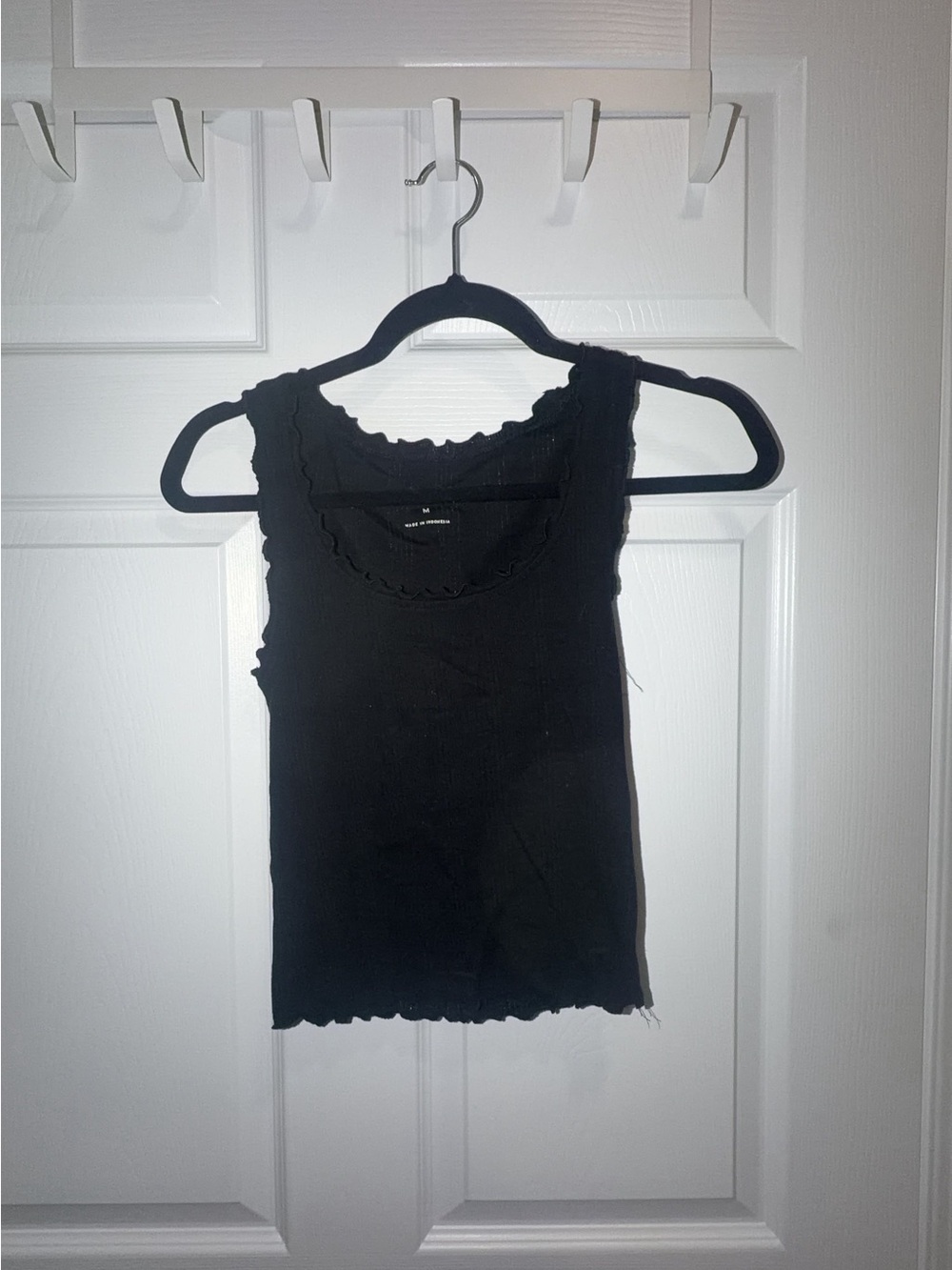 Aeropostale Black Ribbed Lettuce-Edge Tank - Women